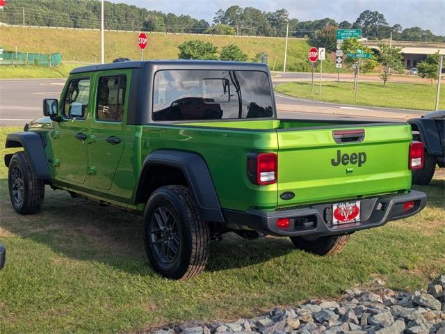 new 2025 Jeep Gladiator car, priced at $41,008