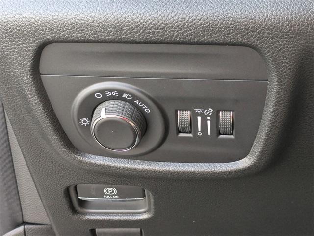 new 2025 Jeep Grand Cherokee L car, priced at $42,875