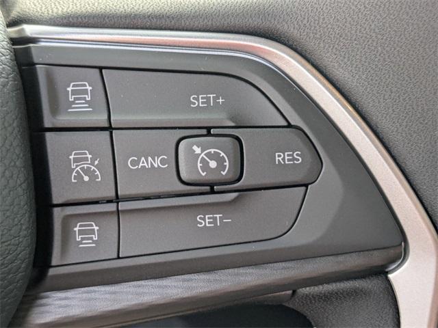 new 2025 Jeep Grand Cherokee L car, priced at $42,875