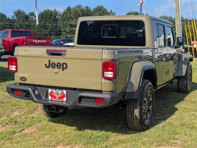new 2025 Jeep Gladiator car, priced at $50,453