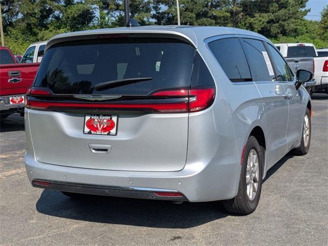 used 2024 Chrysler Pacifica car, priced at $29,947