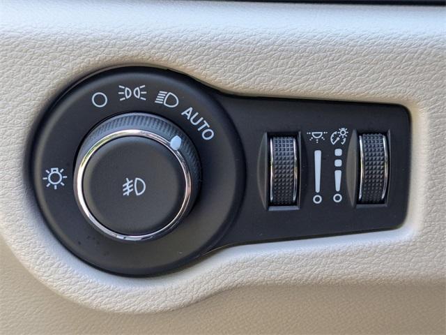 used 2024 Chrysler Pacifica car, priced at $29,947