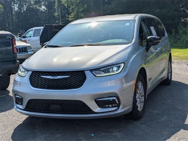 used 2024 Chrysler Pacifica car, priced at $29,947