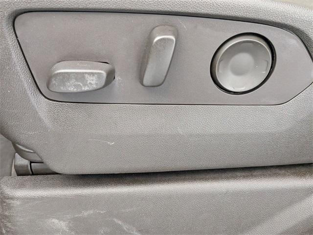 used 2021 GMC Yukon XL car, priced at $35,301