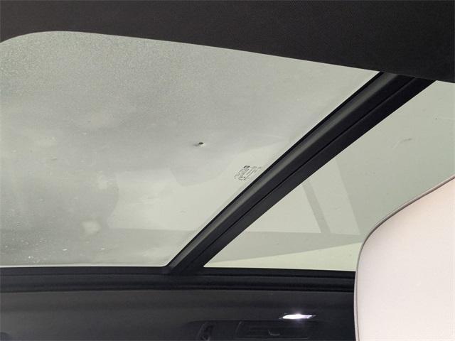 used 2021 GMC Yukon XL car, priced at $35,301