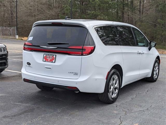 new 2024 Chrysler Pacifica car, priced at $48,375