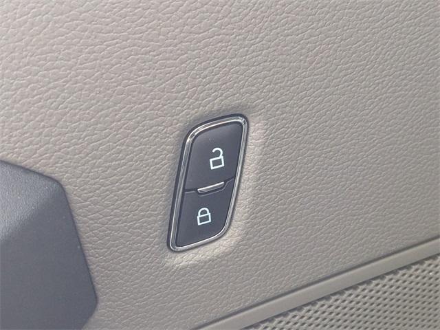 used 2020 Ford F-150 car, priced at $19,999