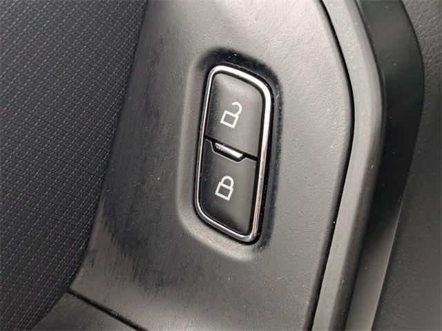 used 2023 Ford F-150 car, priced at $40,621