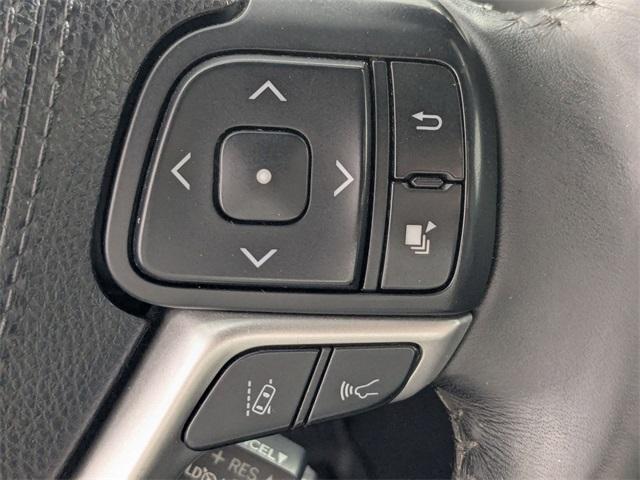 used 2018 Toyota Highlander car, priced at $17,828