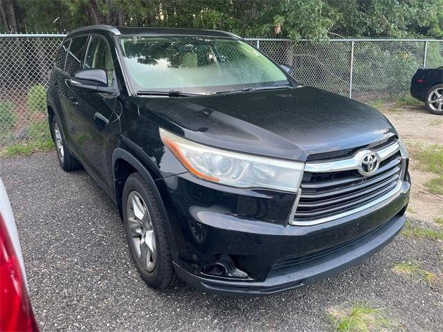 used 2014 Toyota Highlander car, priced at $21,255