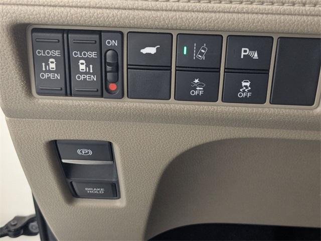 used 2018 Honda Odyssey car, priced at $23,694