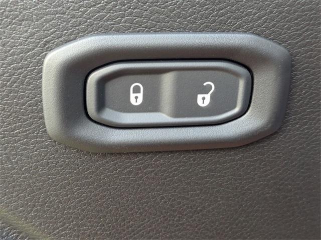 new 2025 Jeep Gladiator car, priced at $53,500