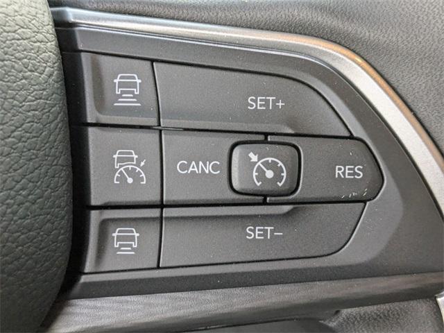 new 2025 Jeep Grand Cherokee car, priced at $43,030