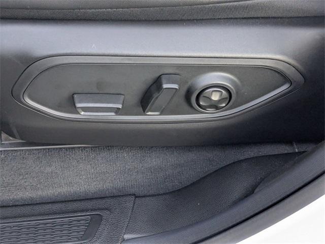 new 2025 Jeep Grand Cherokee car, priced at $43,030