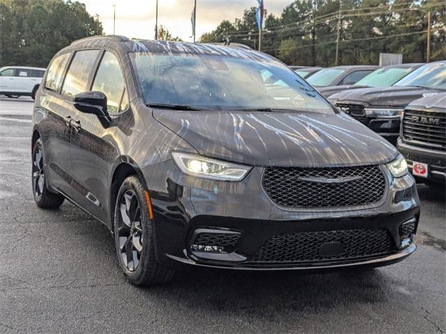 new 2026 Chrysler Pacifica car, priced at $44,834