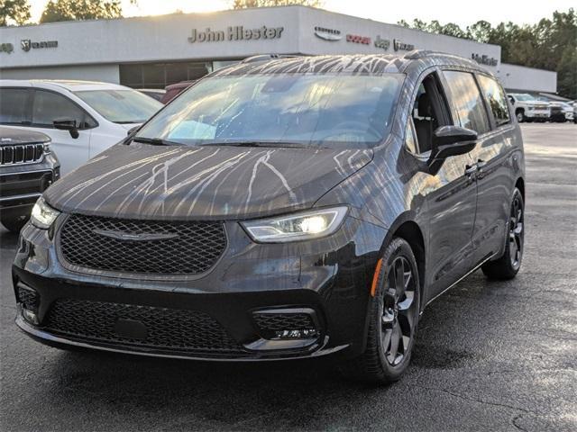 new 2026 Chrysler Pacifica car, priced at $44,834