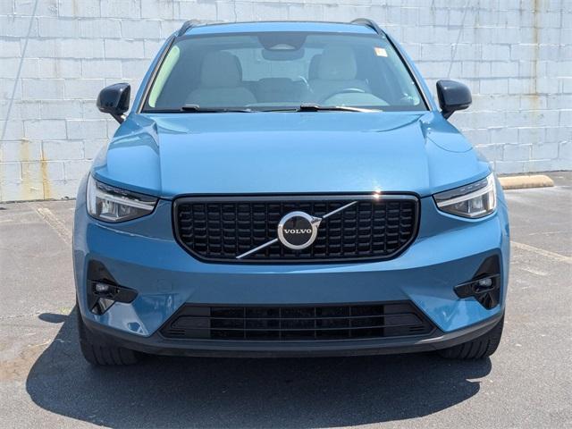used 2023 Volvo XC40 car, priced at $29,200