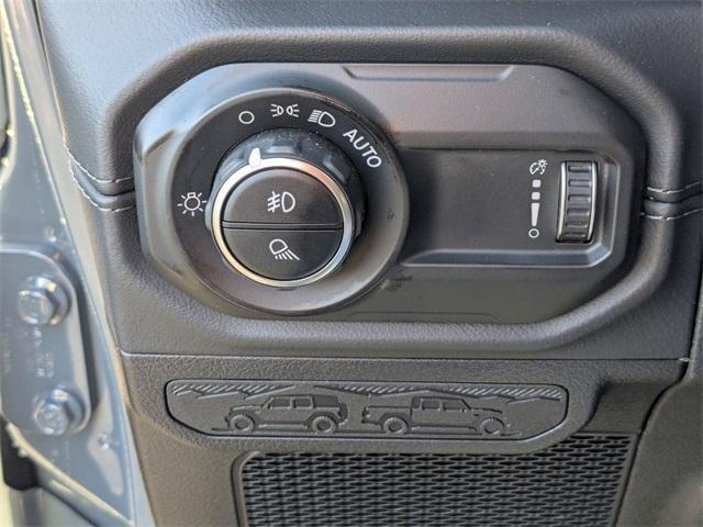 new 2026 Jeep Gladiator car, priced at $63,300