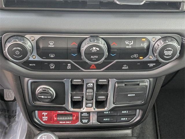 new 2025 Jeep Gladiator car, priced at $53,200
