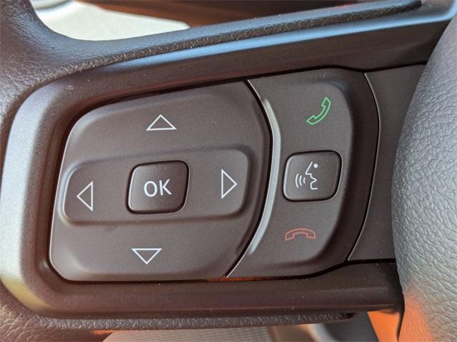 new 2025 Jeep Wrangler car, priced at $40,670