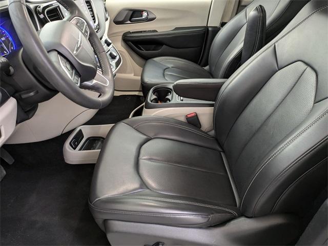 used 2023 Chrysler Pacifica car, priced at $23,201