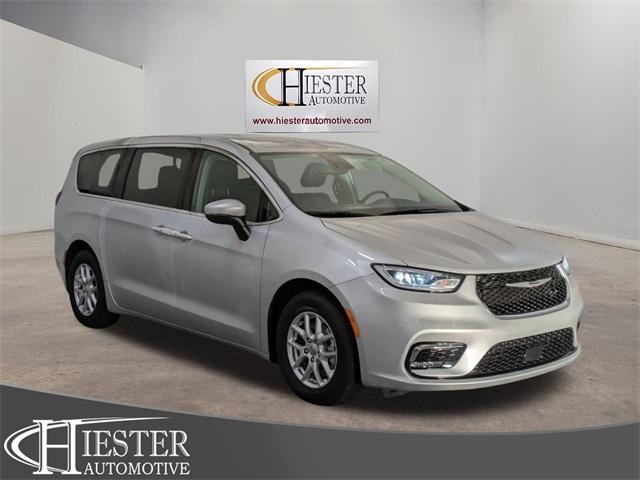 used 2023 Chrysler Pacifica car, priced at $23,201