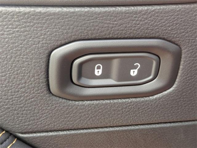 new 2025 Jeep Wrangler car, priced at $52,345