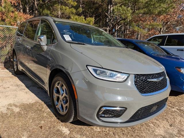 used 2022 Chrysler Pacifica car, priced at $24,438