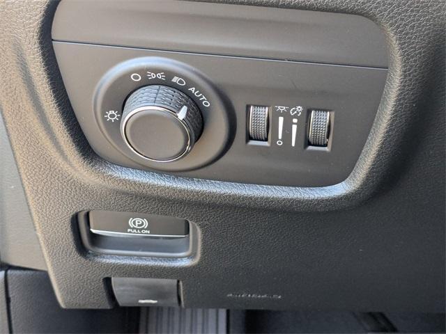 new 2025 Jeep Grand Cherokee L car, priced at $44,780