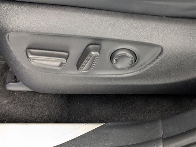 used 2023 Toyota Highlander car, priced at $34,950