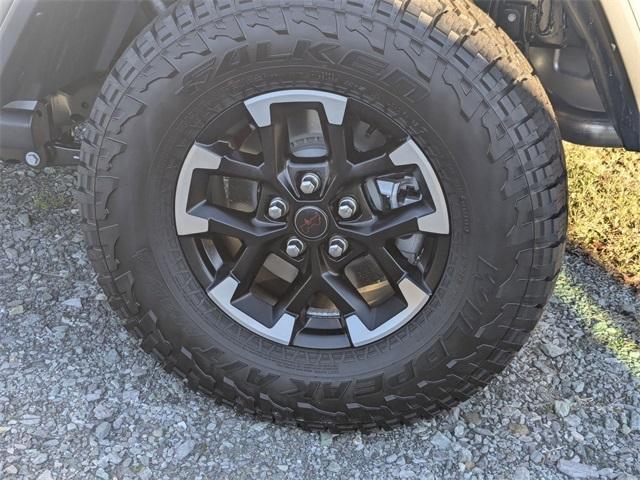 new 2026 Jeep Gladiator car, priced at $55,550