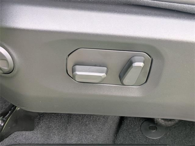 new 2025 Jeep Wrangler car, priced at $57,015