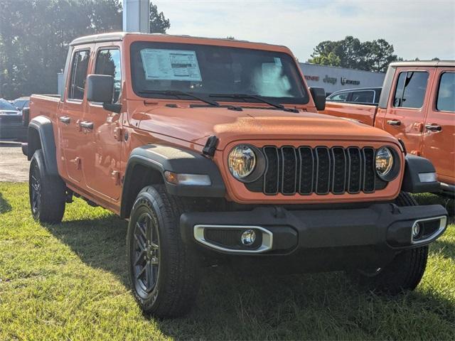 new 2025 Jeep Gladiator car, priced at $45,358