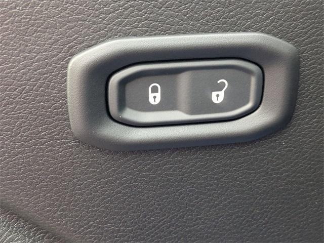 new 2025 Jeep Gladiator car, priced at $40,130