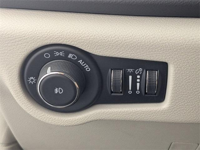 used 2024 Chrysler Pacifica car, priced at $28,646