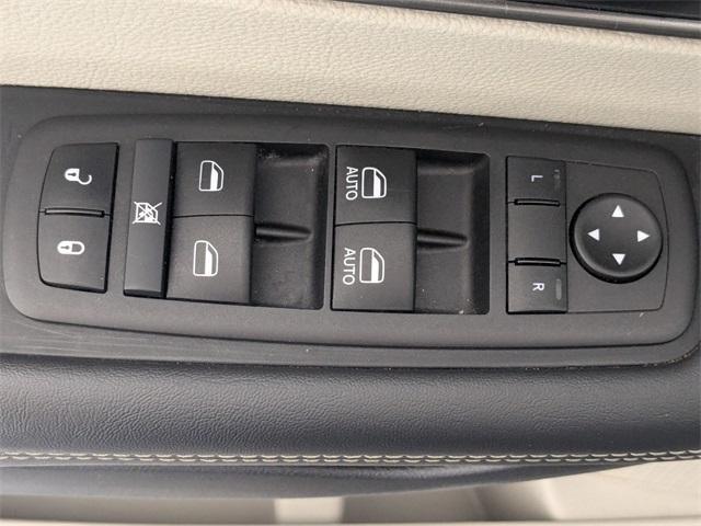 used 2024 Chrysler Pacifica car, priced at $28,646