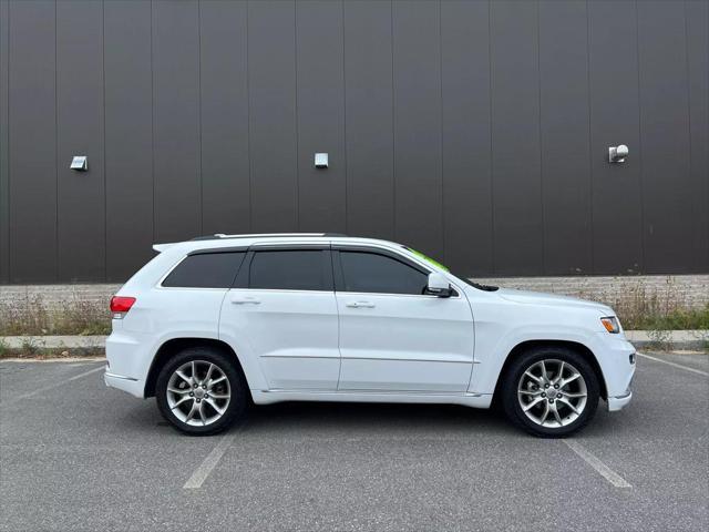 used 2015 Jeep Grand Cherokee car, priced at $12,995