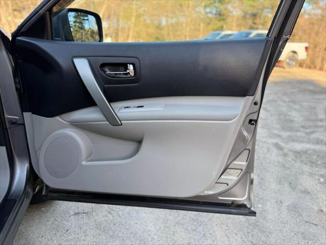 used 2014 Nissan Rogue Select car, priced at $5,995