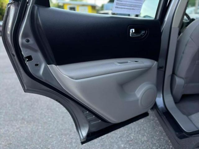 used 2014 Nissan Rogue Select car, priced at $6,295