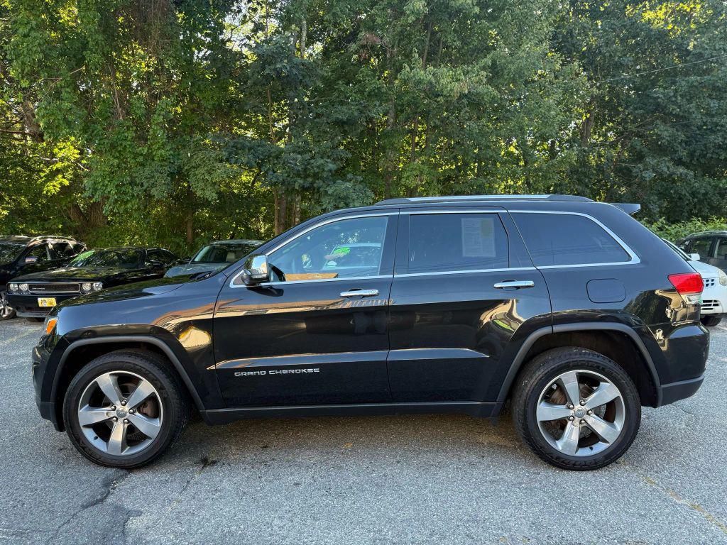 used 2015 Jeep Grand Cherokee car, priced at $13,995