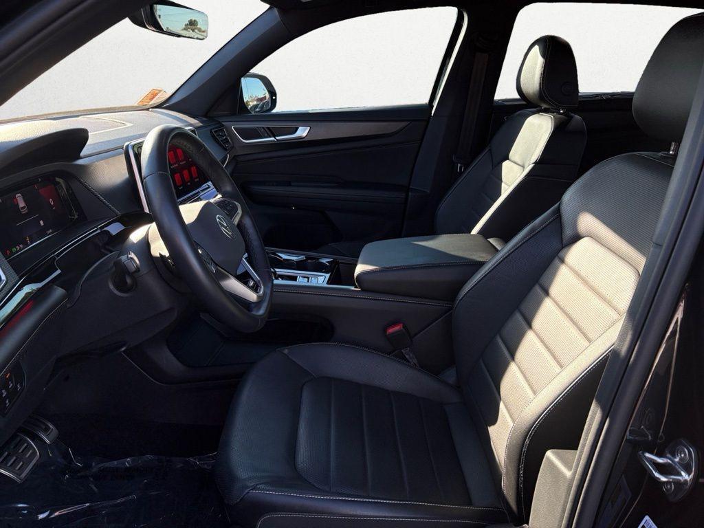 used 2024 Volkswagen Atlas Cross Sport car, priced at $39,998