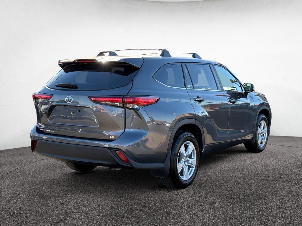 used 2023 Toyota Highlander car, priced at $30,998