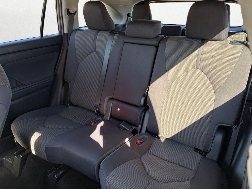 used 2023 Toyota Highlander car, priced at $30,998