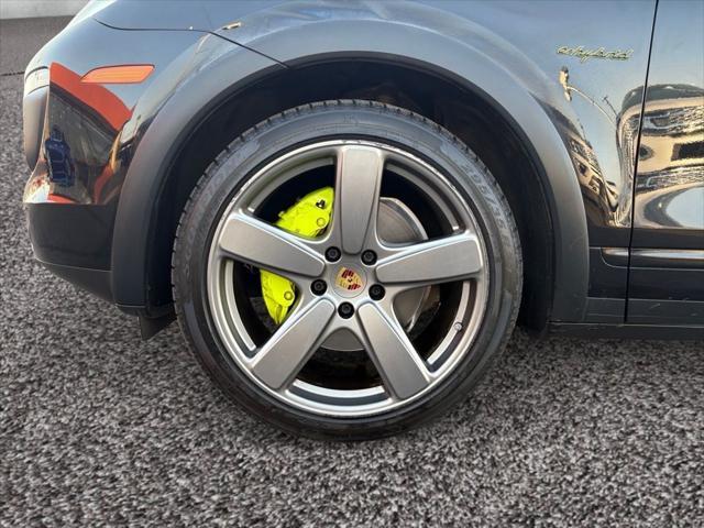 used 2018 Porsche Cayenne E-Hybrid car, priced at $34,998
