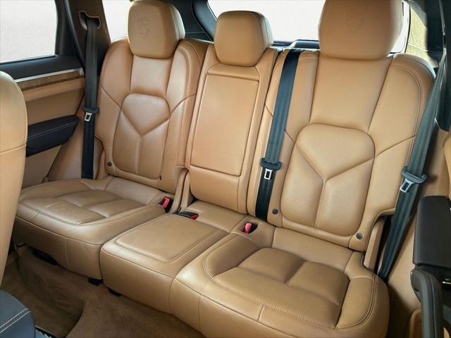 used 2018 Porsche Cayenne E-Hybrid car, priced at $34,998