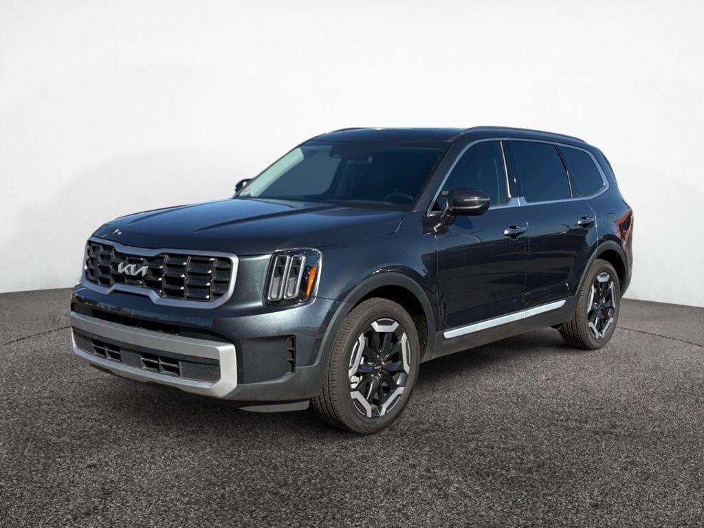 used 2024 Kia Telluride car, priced at $28,998