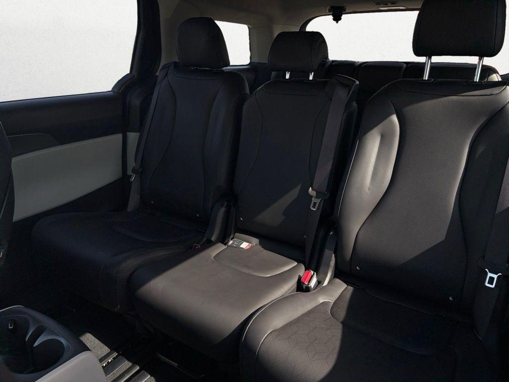used 2024 Kia Carnival car, priced at $34,998