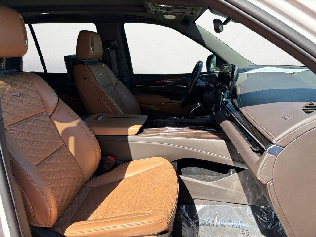 used 2022 Cadillac Escalade car, priced at $67,998