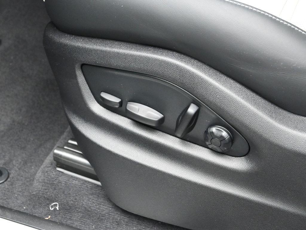 new 2026 Porsche Cayenne car, priced at $133,550