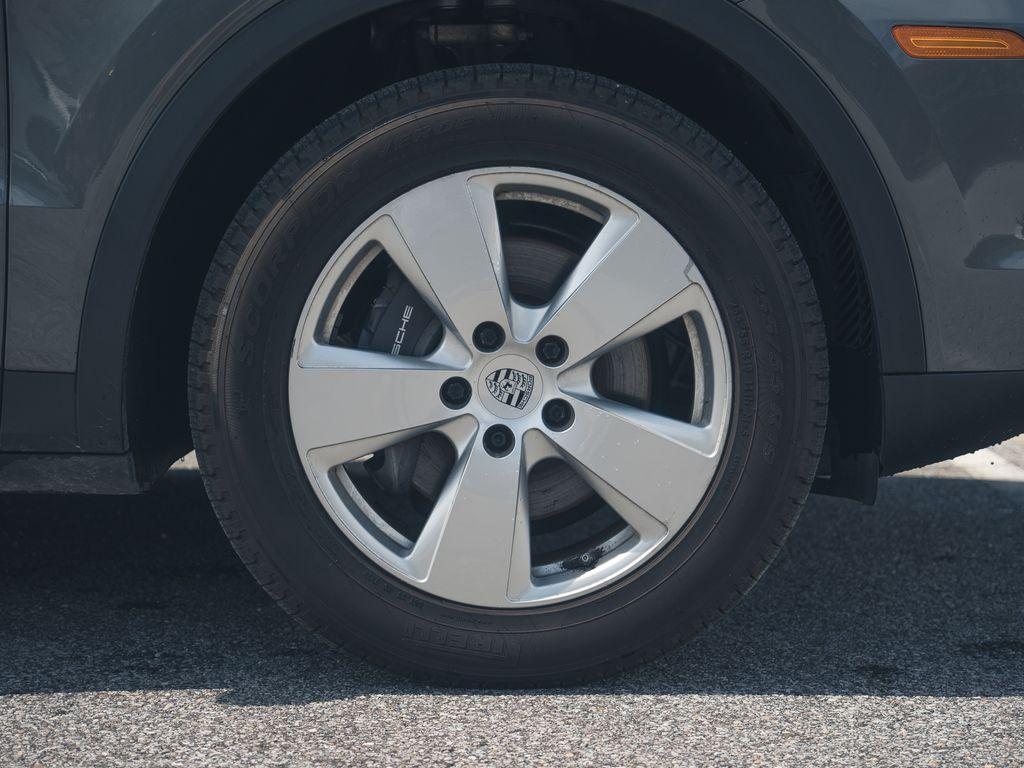 used 2019 Porsche Cayenne car, priced at $43,490